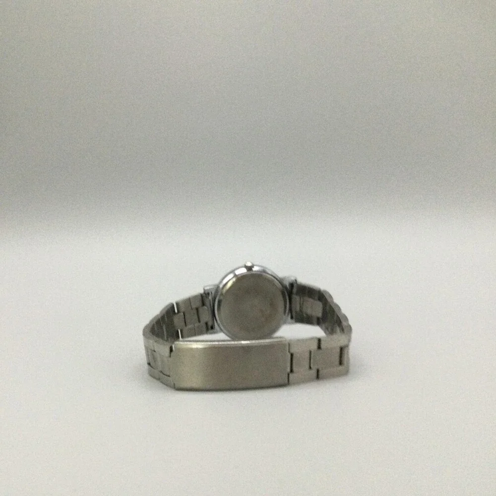Bugs Bunny Warner Bros Womens Watch 29mm Silver Tone Cartoon New Battery 7.25